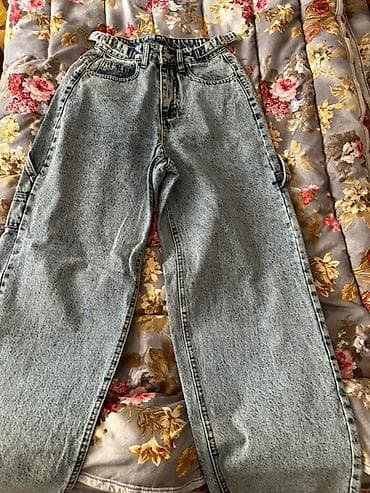 Alt paltarı: 26 razmer Svə M razmer geyinilir. Yüksək belli, “paperbag” üslublu — 1