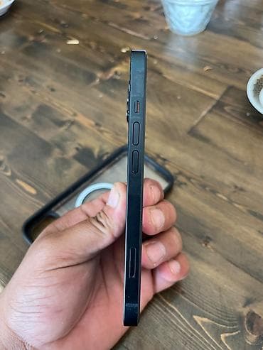 islenmis iphone: IPhone 13, Qara, Face ID — 5