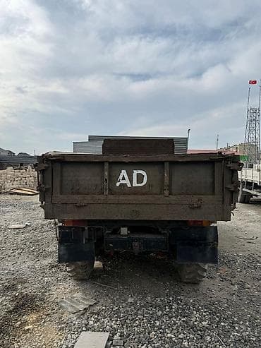 qazel bortu: KAMAZ 6x6 bortlu yük maşını - Marka/model: KAMAZ, 3 oxlu, tam — 7