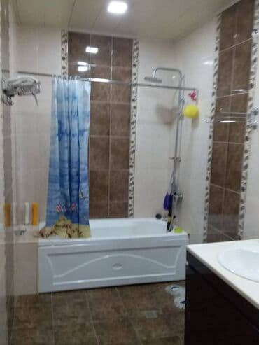 heyət evi: 6 otaqlı, 270 kv. m, Orta təmir — 5