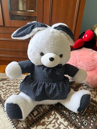 товары для кроликов: Ağ rəngdə, yumşaq materialdan hazırlanmış, tünd göy rəngli naxışlı don — 1