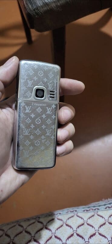 nokia 650: Nokia 8 Sirocco, 2 GB, rəng - Boz, Düyməli — 10