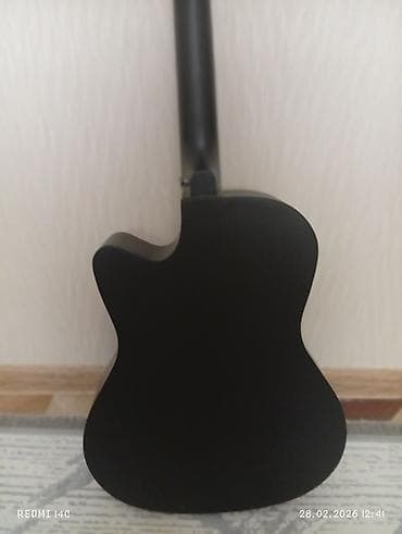 CD, DVD disklər və kassetlər: Akustik gitara, Boss, 6 sim, Yeni, Ünvandan götürmə, Ödənişli çatdırılma — 6