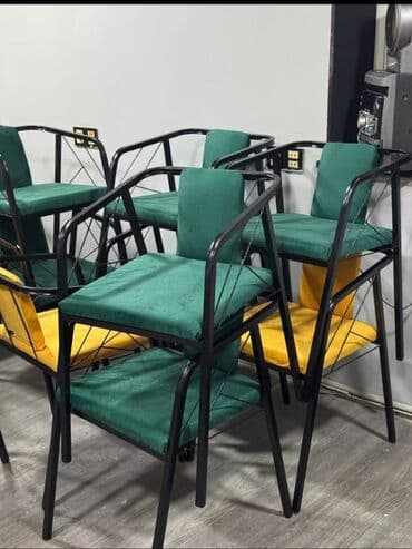 endirimde olan mebeller: Yeni, Kvadrat masa, 2 stul, Açılmayan, Skameykalar ilə, Taxta, Azərbaycan — 4