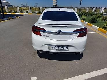 kia clarus 1998: Opel Insignia: 2 l | 2016 il 180000 km Sedan — 5