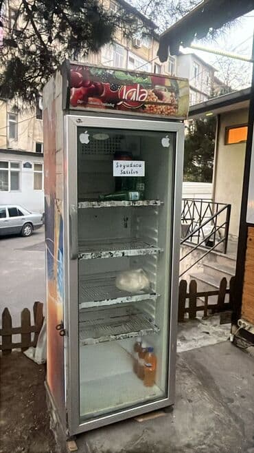 soyuduçu: Kod 5599 Vitrin soyuducu xaladelnik işləkdi qiymət 170 azn . Unv — 1