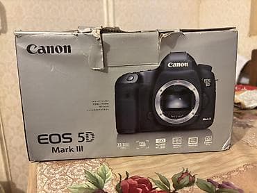 Canon EOS 5D Mark III + Canon EF 85mm f/1.8 USM - Tam kadr 22.3 MP