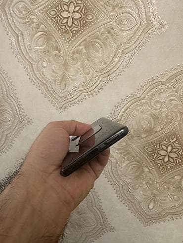 kamera kredit: Poco F3, rəng - Qara, Barmaq izi — 6