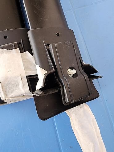 Toyota Prado üçün damın üstünə yerləşdirilən baqajnik satılır