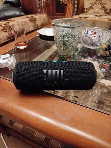 Б/у JBL Колонка, Тип - Портативная, цвет - Черный — 3