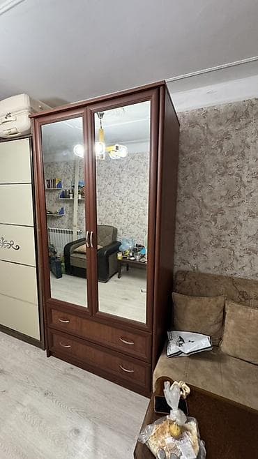 paltar dolab: İkiqapılı güzgülü paltar şkafı Yaxsi keyfiyyətli dolabdır — 2
