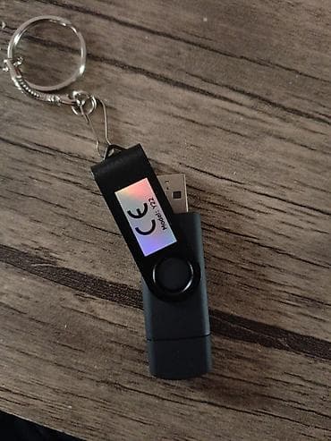 xarici hard disk satilir: 2-in-1 USB fleş yaddaş (Model: Y22) - İkili interfeys: bir tərəfdə — 1