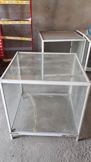 Gözəllik və estetika avadanlığı: Vitrin polkalar — 4