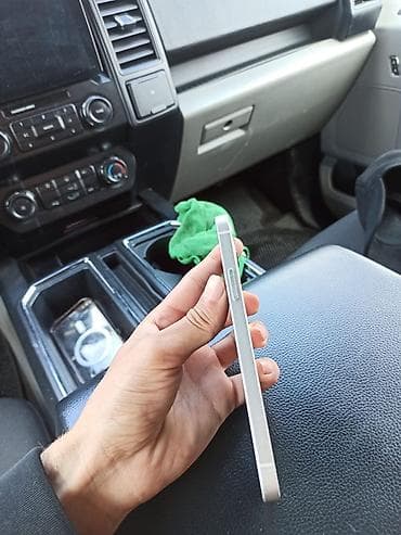 iphone 11 təzə: IPhone 12, Ağ — 2