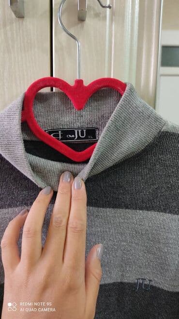 зеленая мужская кофта: Kişi üçün sviter — 2