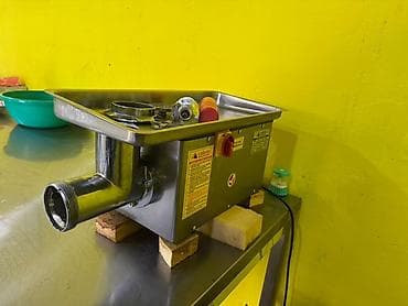 Оборудование для мойки: Sənaye tipli ətçəkən (meat grinder) – paslanmayan poladdan korpus və — 1