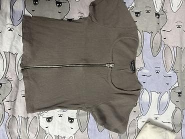 uz ucun e vitamini: Qadın geyimləri dəsti 1) Yaşıl məxməri bluz - Parça: yumşaq — 9