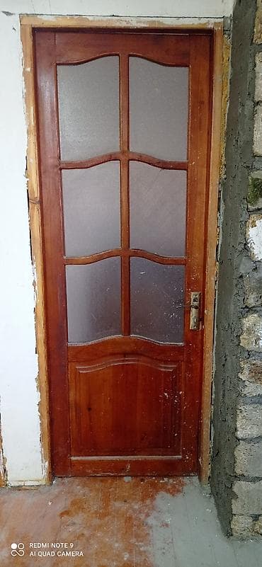 şef qapi: 5 ədəd üstən çıxma taxta qapılar satılır yaxşı vəziyyətdədir 2.15/90 — 6