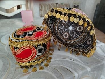 Hicab: Milli papaq dəsti – əl işi - Naxışlı, qızılı haşiyəli iki ədəd milli — 2