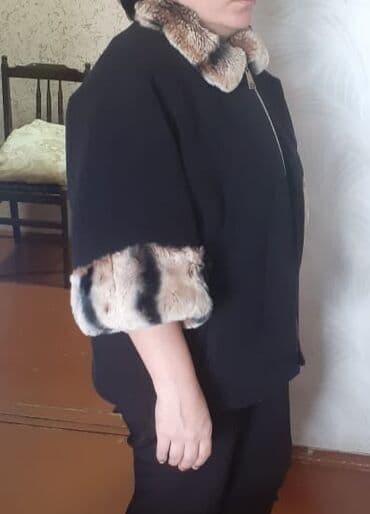 gumusun qrami 2022: 30 ман.Покупали за 150.Мех на воротнике и рукавах натуральный песец — 1