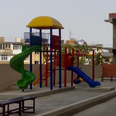 Baklar və çənlər: Tikinti, meydanca surushken, yellencek