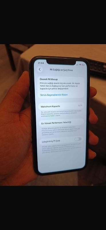 iphone 15 pro max baki: IPhone 11, Qara, Face ID — 4