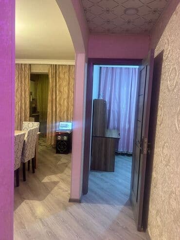 kirayə evlər içəri şəhər: Mənzildə mətbəx, yataq otağı, qonaq otağı və hamam otağı mövcuddur — 12