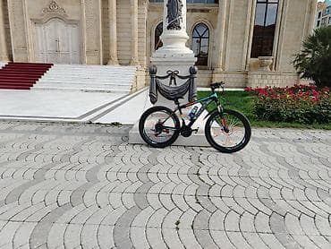 Dağ/şosse üçün çoxməqsədli velosiped. - Gövdə: yüngül və möhkəm