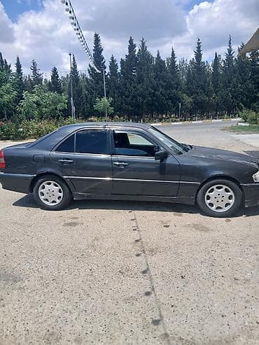 Nəqliyyat: Mercedes-Benz C-Class: 2.2 l | 1997 il Sedan — 3