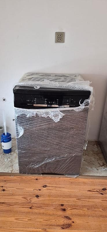 samsung a3 2018: NigBosch qabyuyan masin 600azn. Az islenib. Unvan hovsan Nigaz — 1