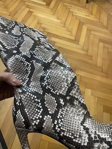 Şəxsi əşyalar: Uzunboğaz, Ölçü: 38, Yeni — 2