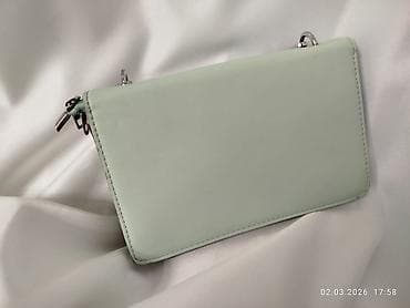 balaca canta: Çiyin çantası, Prada — 2