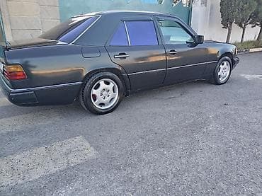 opel astra k: Mercedes-Benz W124: 2 l | 1990 il Sedan — 5