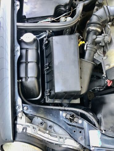 avtomobillər: Mercedes-Benz 230: 2.3 l | 1996 il Sedan — 5