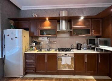 zabrata kirayə ev: Xətai rayonu,Xətai metrosu,Megafunun yanı,4 mərtəbəli binanın, 3-4-cü — 7