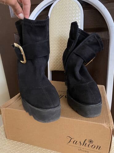 qara mokasinlər: Ölçü: 37, rəng - Qara, İşlənmiş — 11