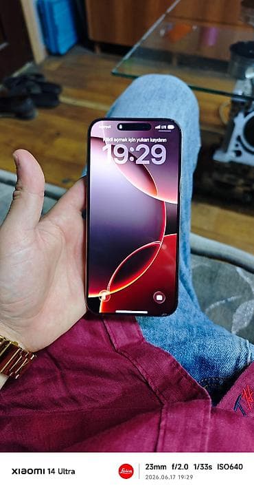 Telfon sifirdan mende olub idela vezyetdedi nökte bele ciziq yoxdu pil — 1