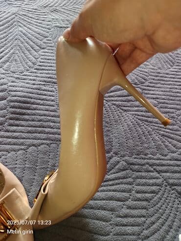 женские толстовки на молниями: Туфли, Размер: 38.5, цвет - Бежевый, Новый — 4