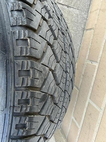 pikap tata: Şin 265 / 50 / R 20 — 4