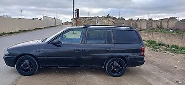 moto nomre: Opel Astra: 1.6 l | 1996 il 270000 km Universal — 3