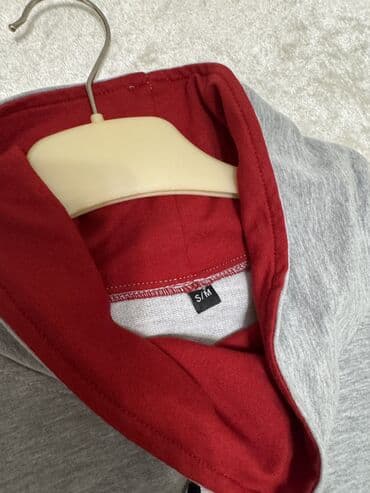 кожаная куртка женская: Другая женская одежда — 12