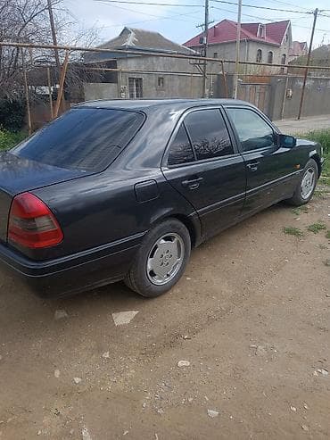 3 2 cdi: Mercedes-Benz C 280: 2.8 l | 1994 il Sedan — 2