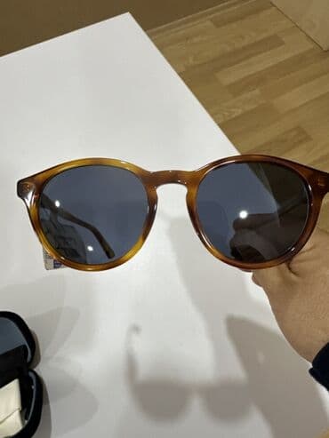 Audi: Gün eynəyi, Gucci — 3