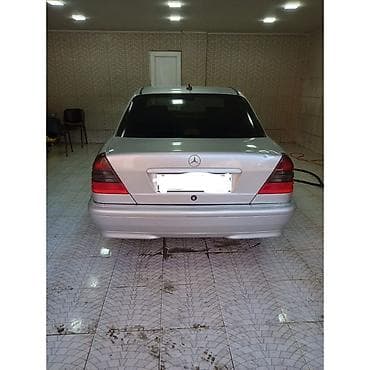 mersedes kupe: Mercedes-Benz C 180: 1.8 l | 1999 il Sedan — 3