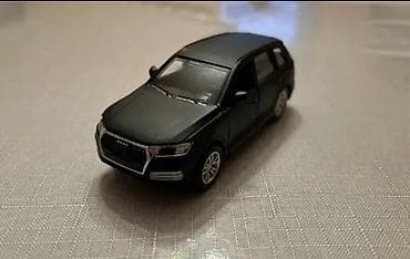 Audi Q7 metal oyuncaq model avtomobil - Miqyas: təxmini 1:36–1:38 - at lalafo.az Audi Q7 metal oyuncaq model avtomobil - Miqyas: təxmini 1:36–1:38 -