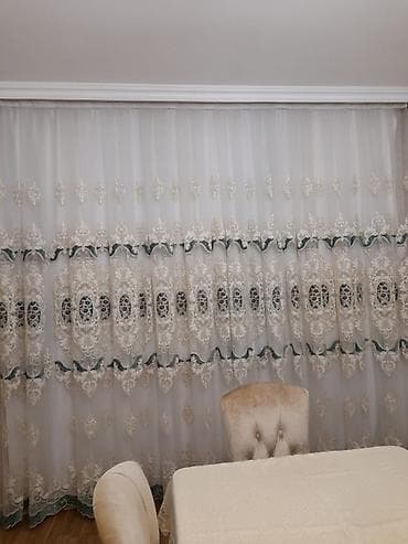 first home tekstil: 183 uzun 
Eni 3 m
8 ay işlənib 
Əla vəziyyətdədir — 1