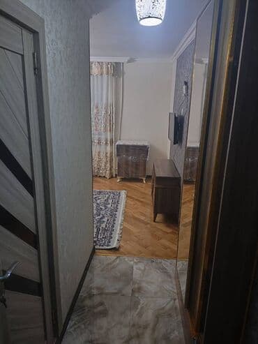 kredit tek sexsiyyet vesiqesi ile: Nizami rayonu,8 KM Bazarın arxası, MƏLHƏM klinikası və 220 məktəbin — 11