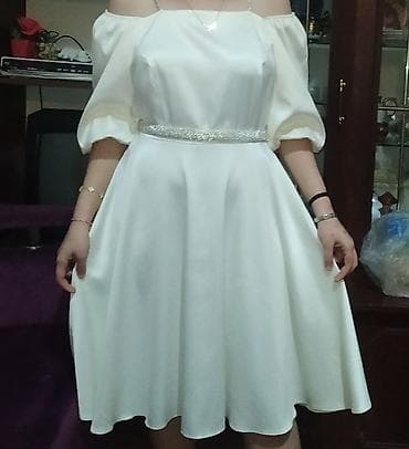 ağ kablok: Ağ rəngli Atlas don klyoş 1 dəfə toya geyinilib təzədi 42 bədən baha — 2