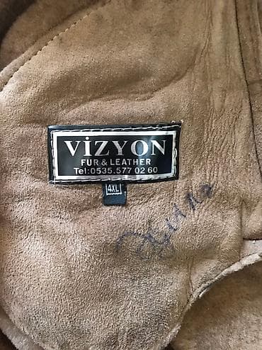 Женская одежда: Dublonka əla vəziyyətdədir.Cəmi 3 dəfə toya geyinilib.ölçüsü 4xl, yəni — 4