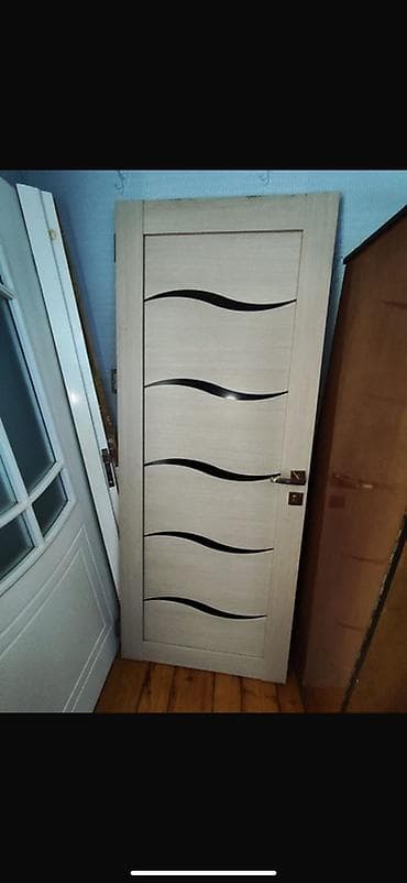 qara botinkalar: Qapi 2eded 200/80sm 65azn biri Lokbatan 3011 leli İç qapı – modern — 1